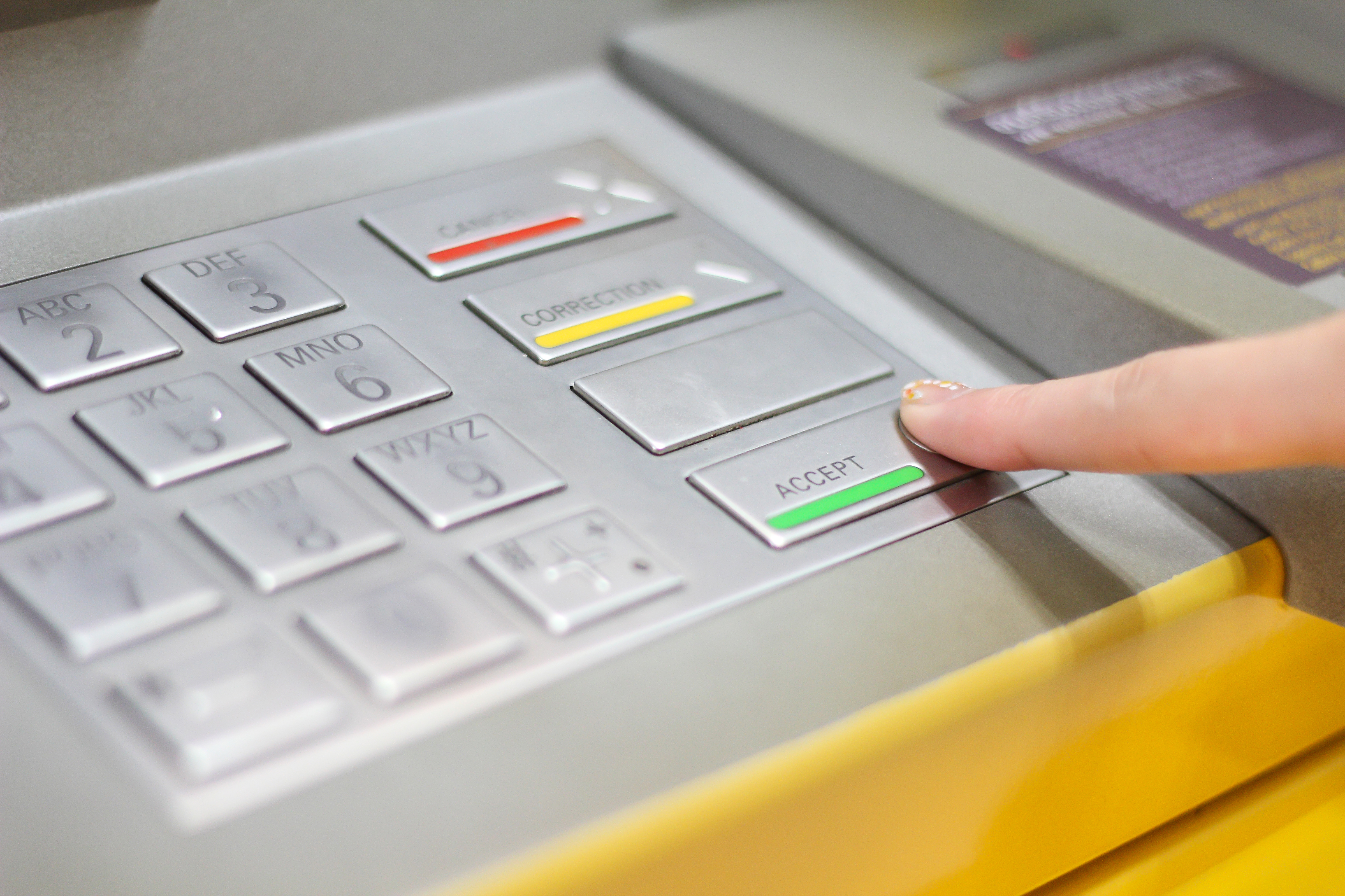 Что делать, если банкомат не принимает денежные купюры?